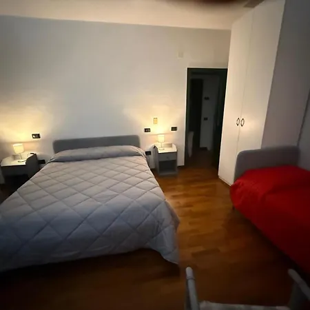 1 - Vicino Mare E Monti Ferienhaus